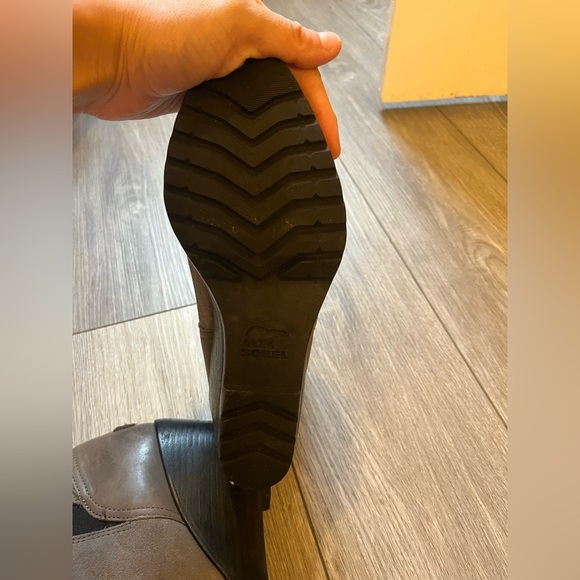 Sorel Women's Suede After Hours Chelsea Wedge Boot 7.5 - Picture 6 of 14